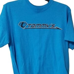 Tommy's wakesurf boat shop short sleeve crewneck Tshirt medium blue